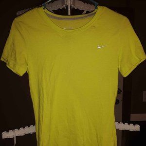 Nike Women's Active T-Shirt Small